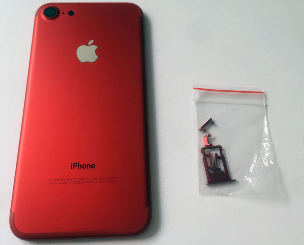 Крышка iPhone 7 (красная), нажмите для увеличения